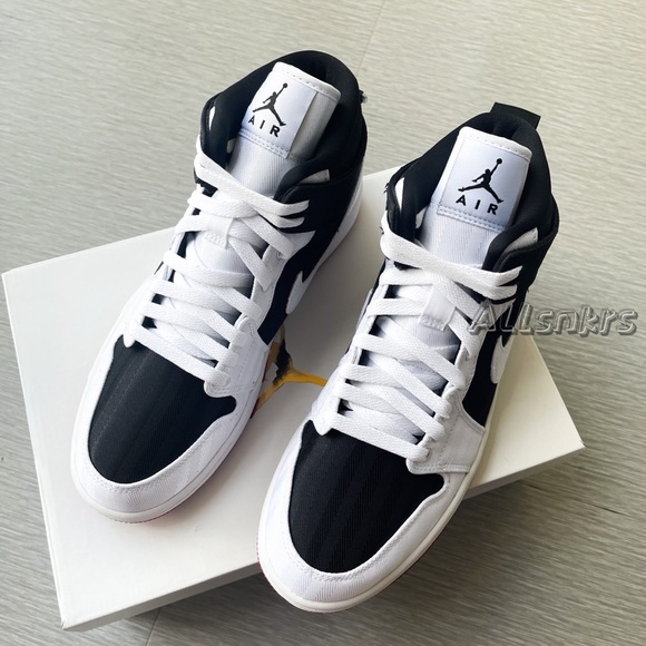 Air Jordan 1 Mid Women’s Panda UTL - Picture 2 of 7